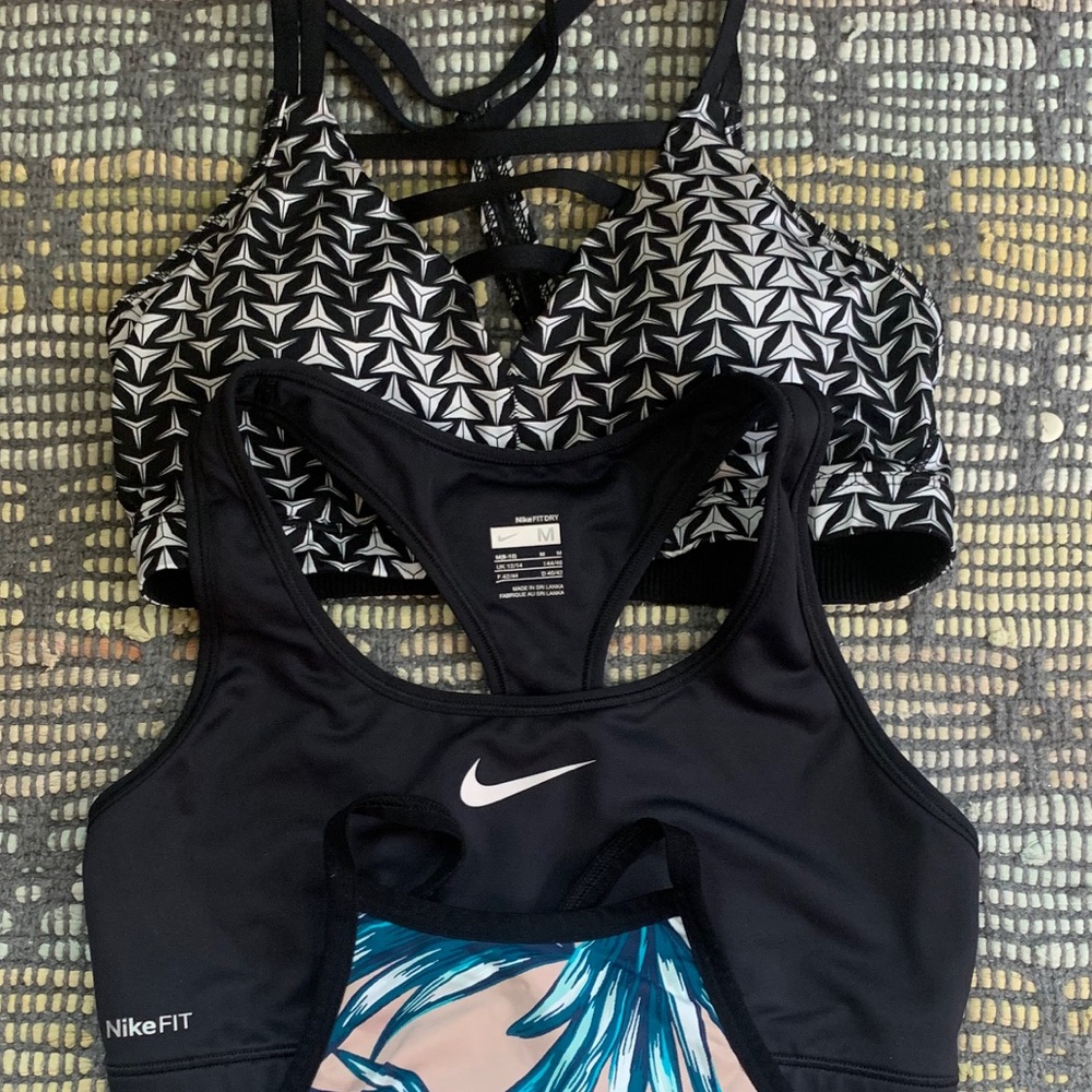 3 workout bras and 2 legging combo